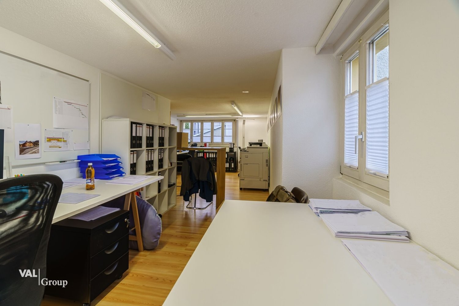 Immeuble d'habitation / commercial, photo 3 sur 10