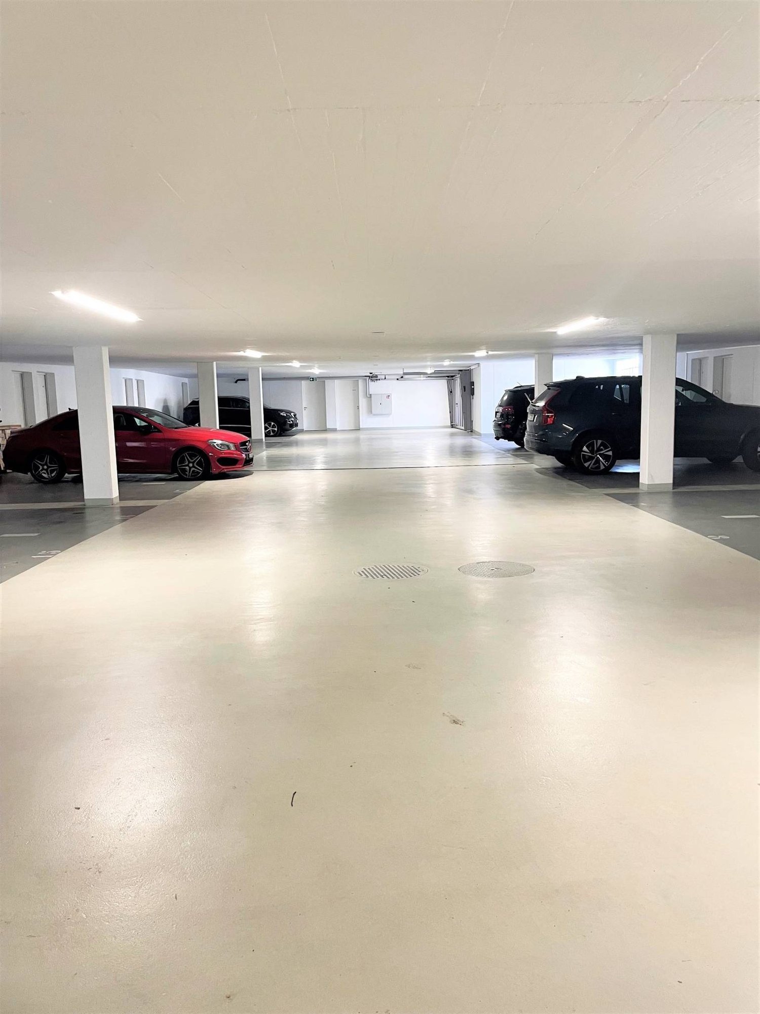 247m² arcade