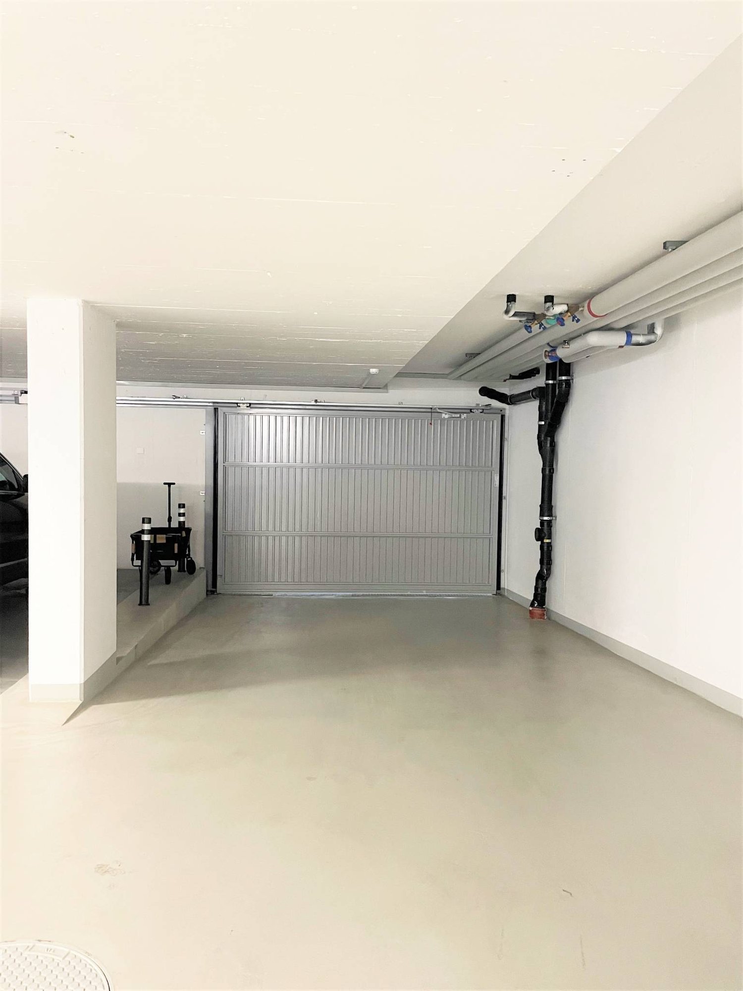 247m² arcade