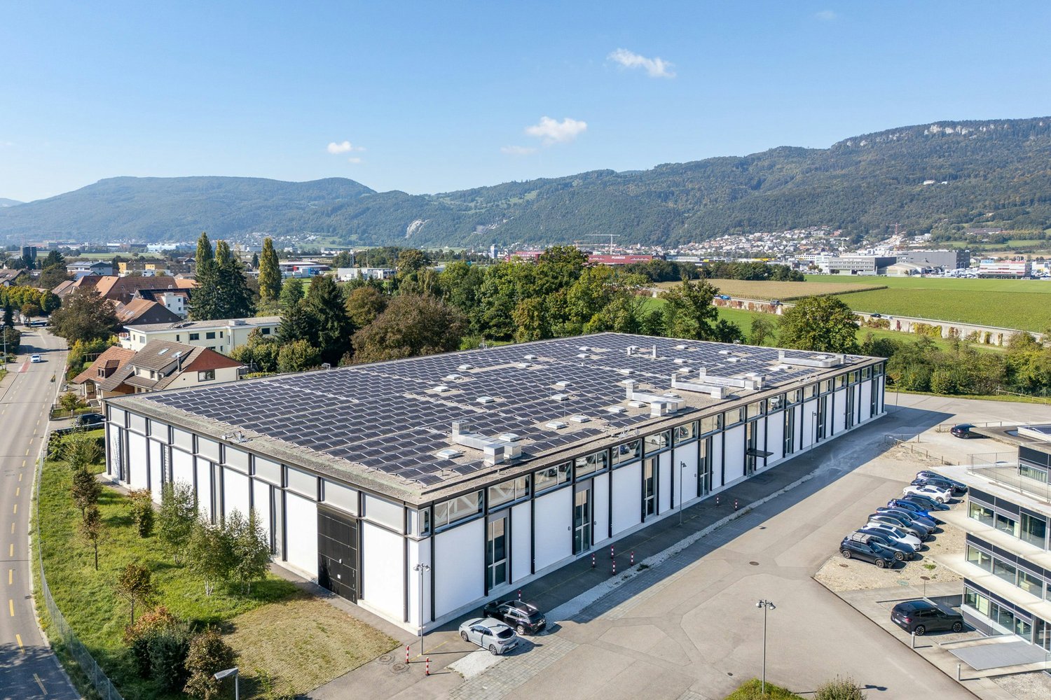 5300m² commercial, photo 1 sur 10