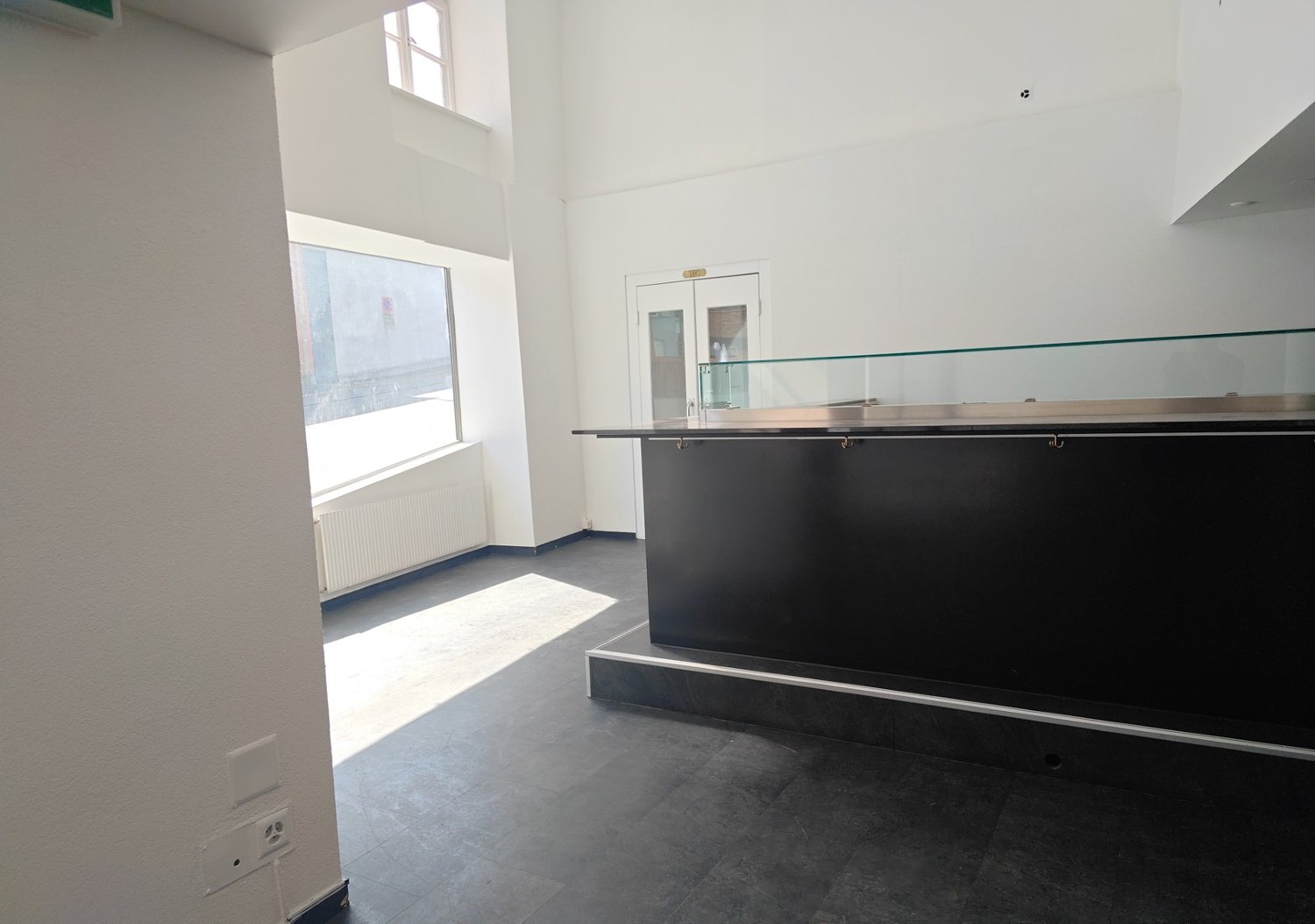 Magasin de 118m²