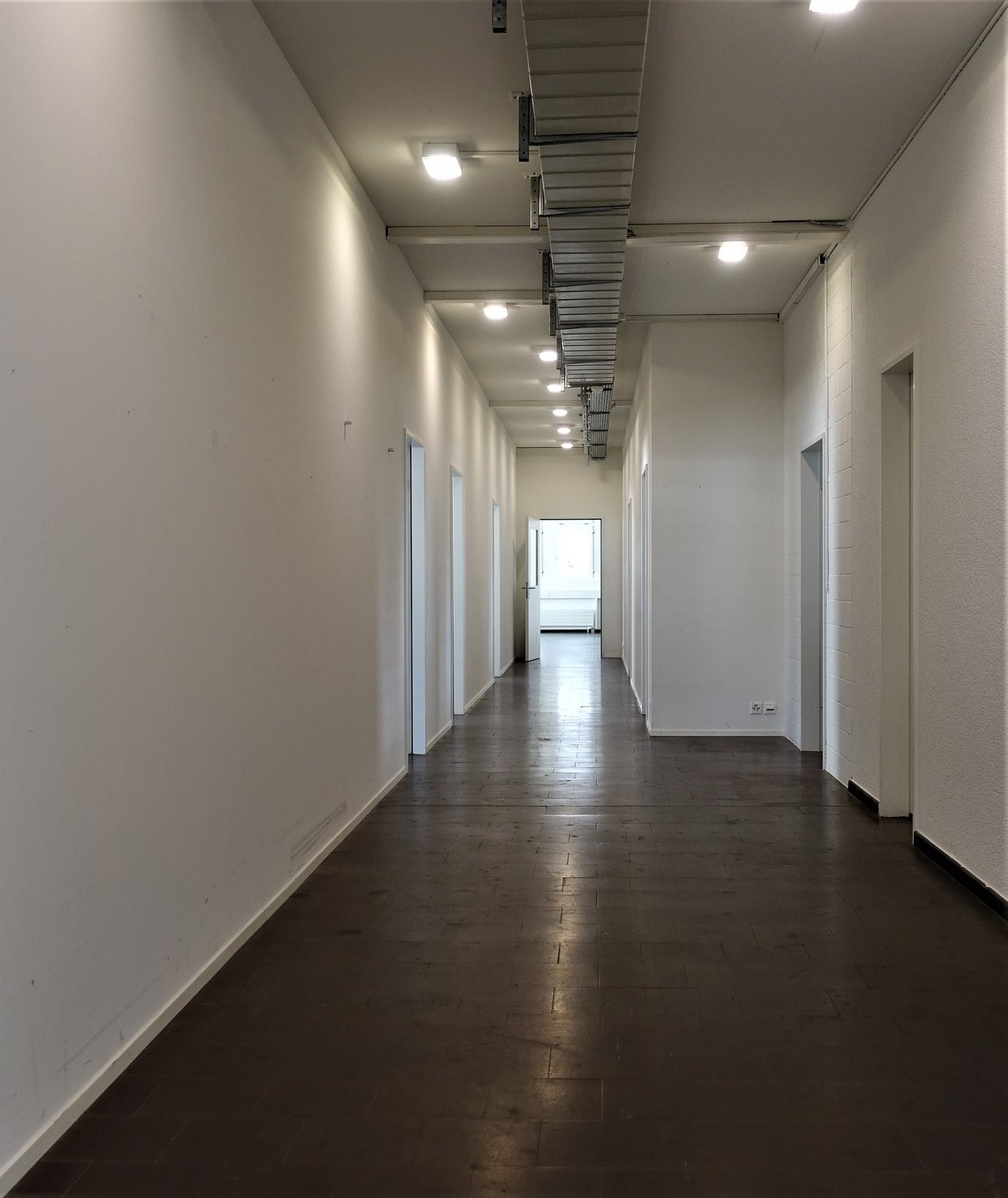 367m² bureau
