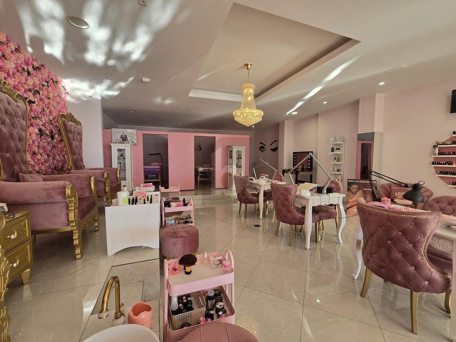 Magasin de 230m²