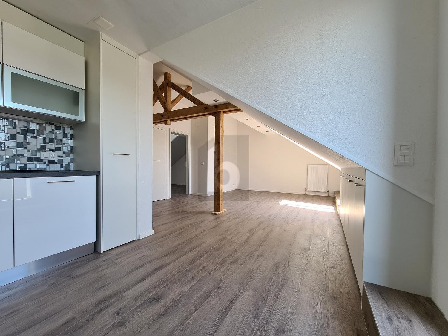 3 rooms roof flat