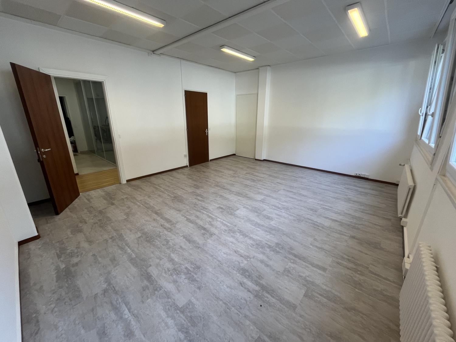Office, photo 3 sur 5