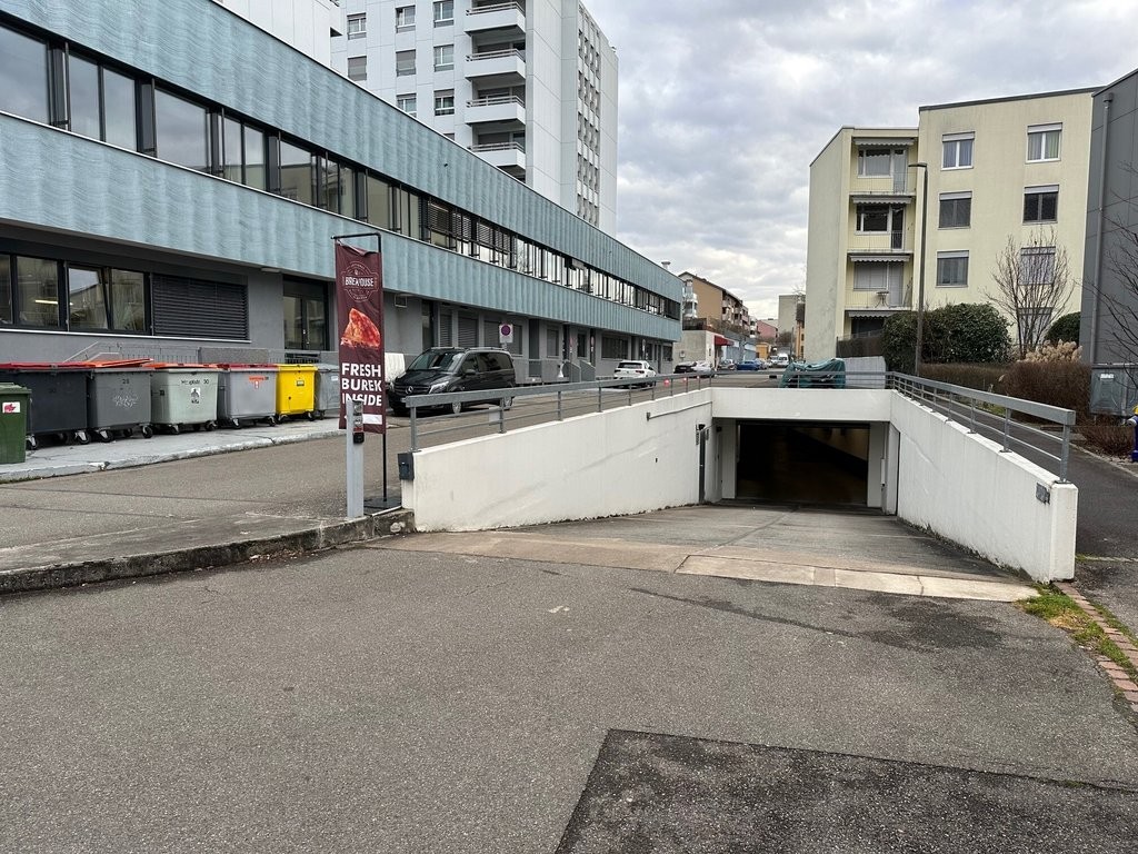 Place de parking souterrain, photo 4 sur 4