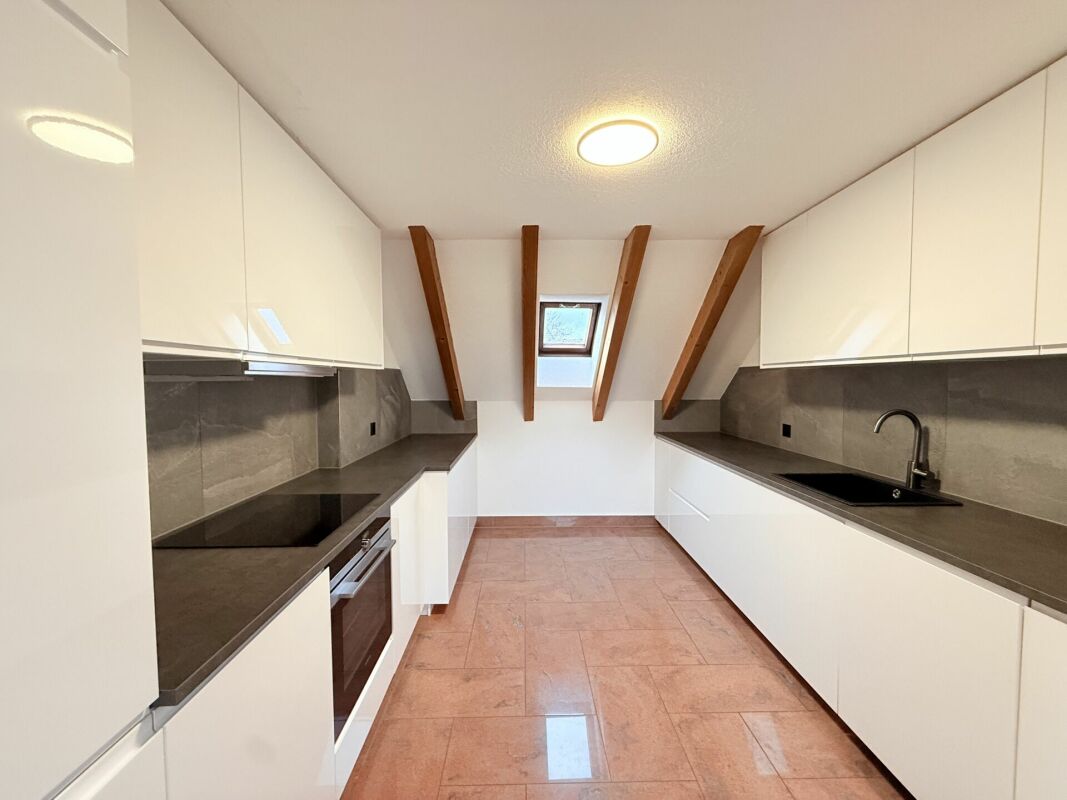3 ½ pièces appartement au dernier étage, photo 8 sur 10