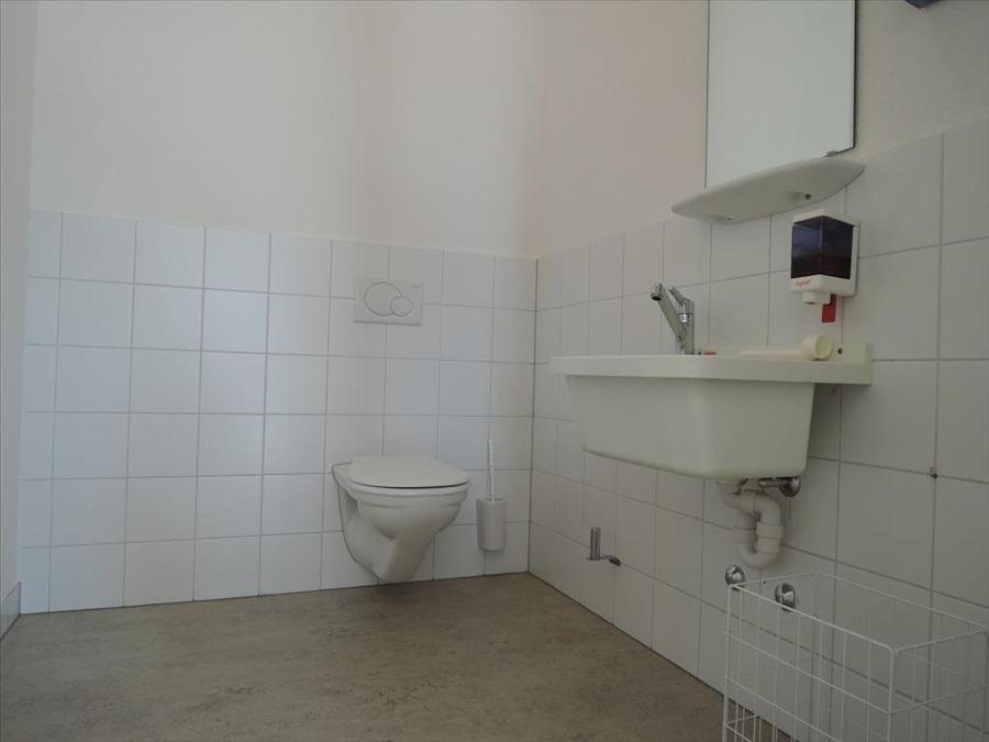 negozio di 100m²