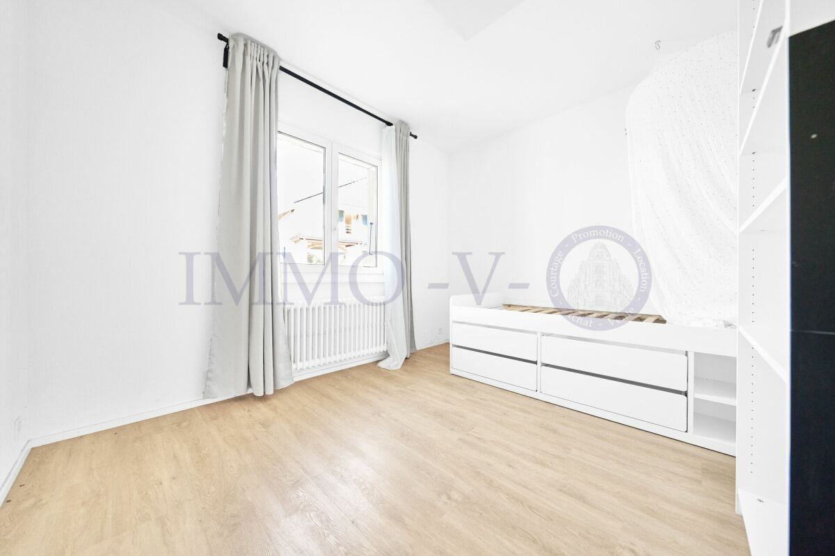 6 rooms villa, photo 8 sur 10