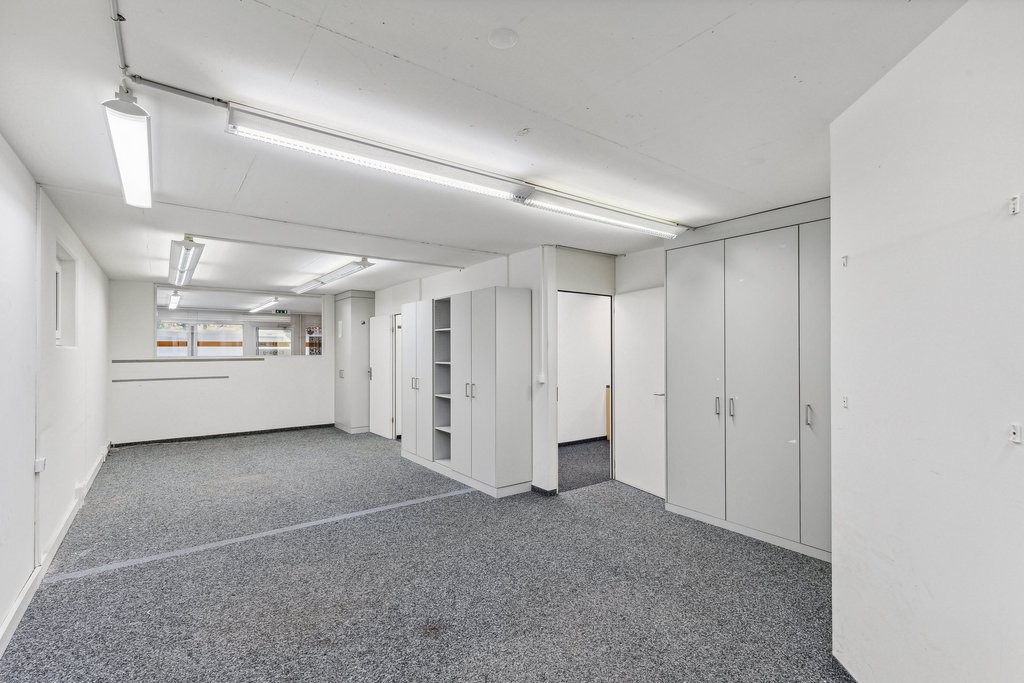 137m² bureau