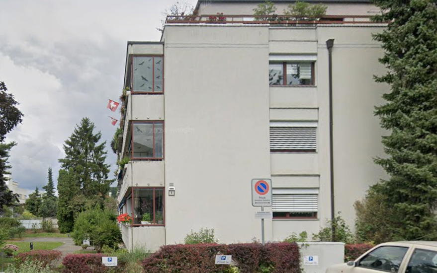 Place disponible, photo 2 sur 2