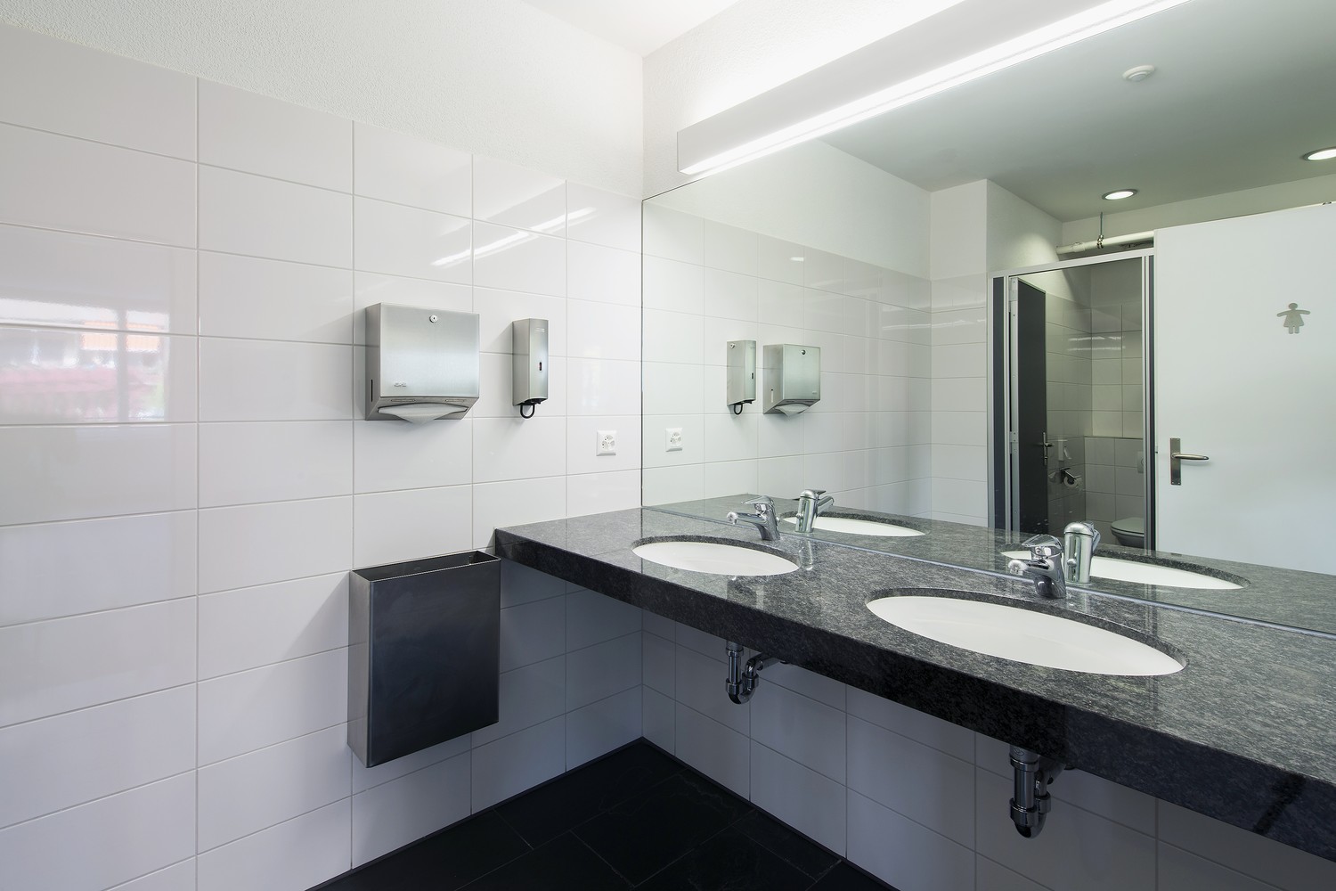 383m² de bureaux