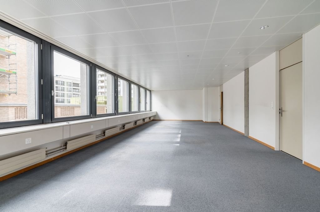 470m² commercial, photo 5 sur 9