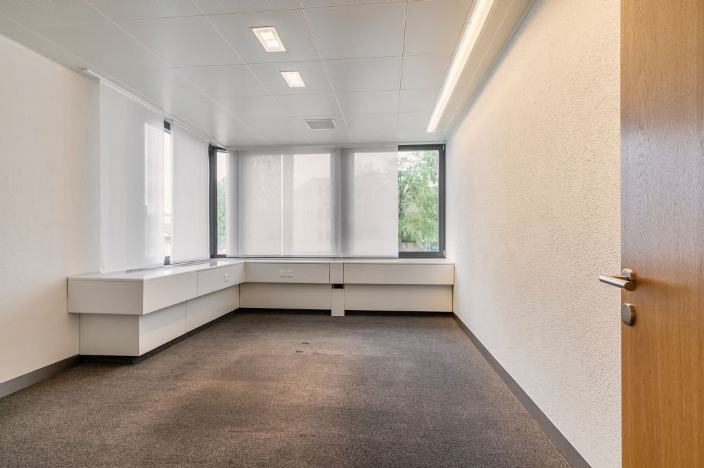 470m² commercial, photo 8 sur 9