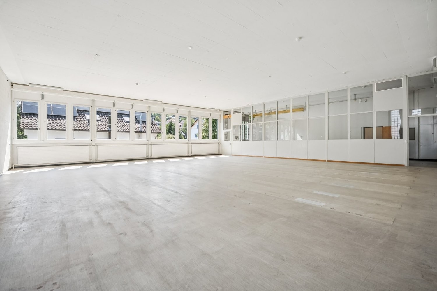 242m² commercial, photo 6 sur 10