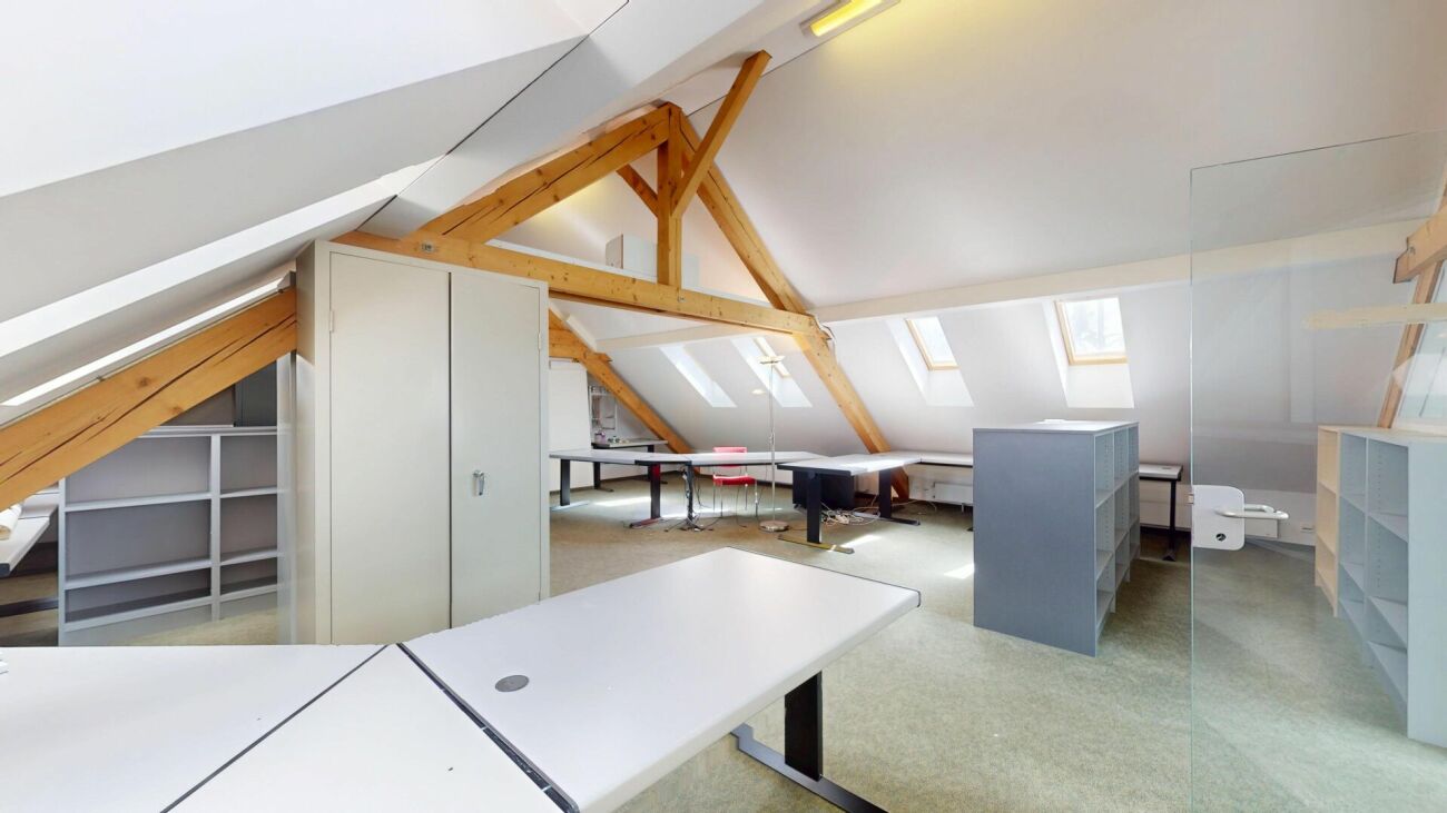 135m² bureau