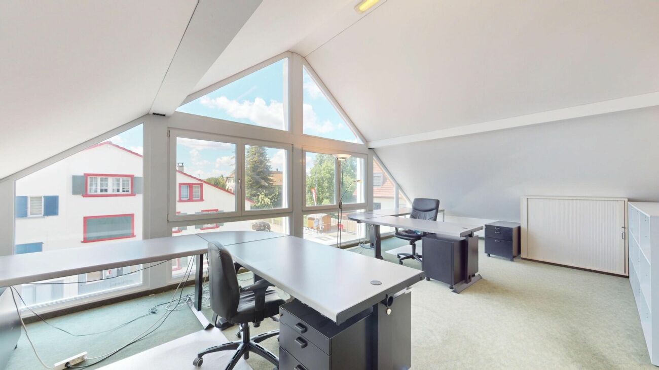 135m² bureau