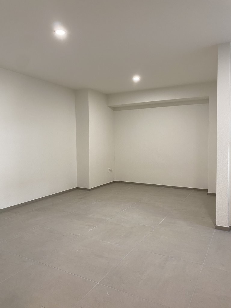 25m² commercial, photo 4 sur 5