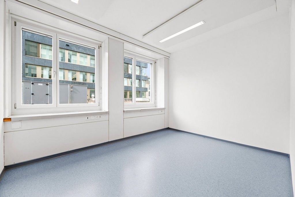 103m² bureau