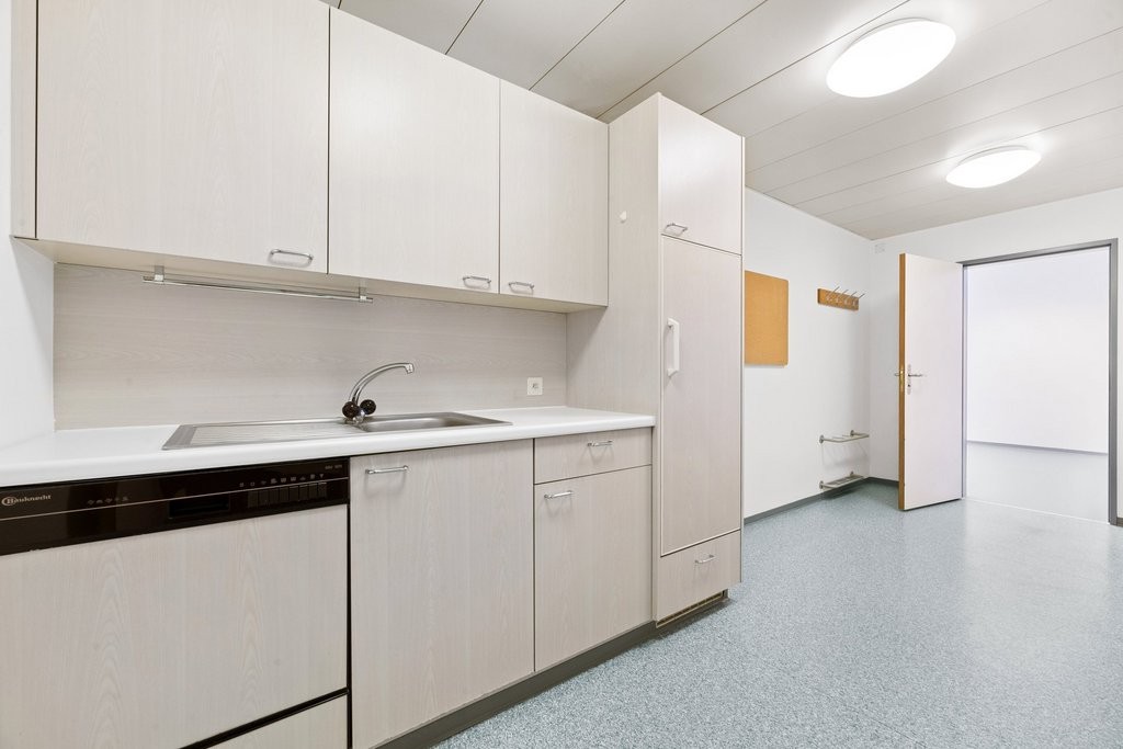 103m² bureau
