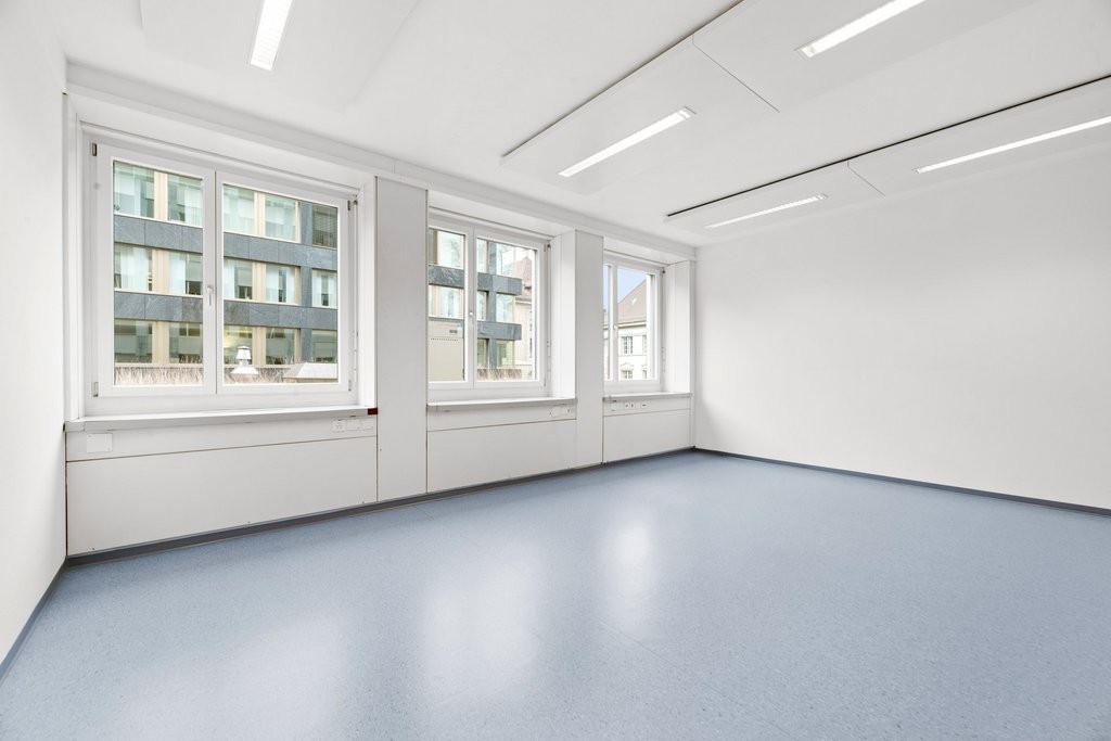 103m² bureau