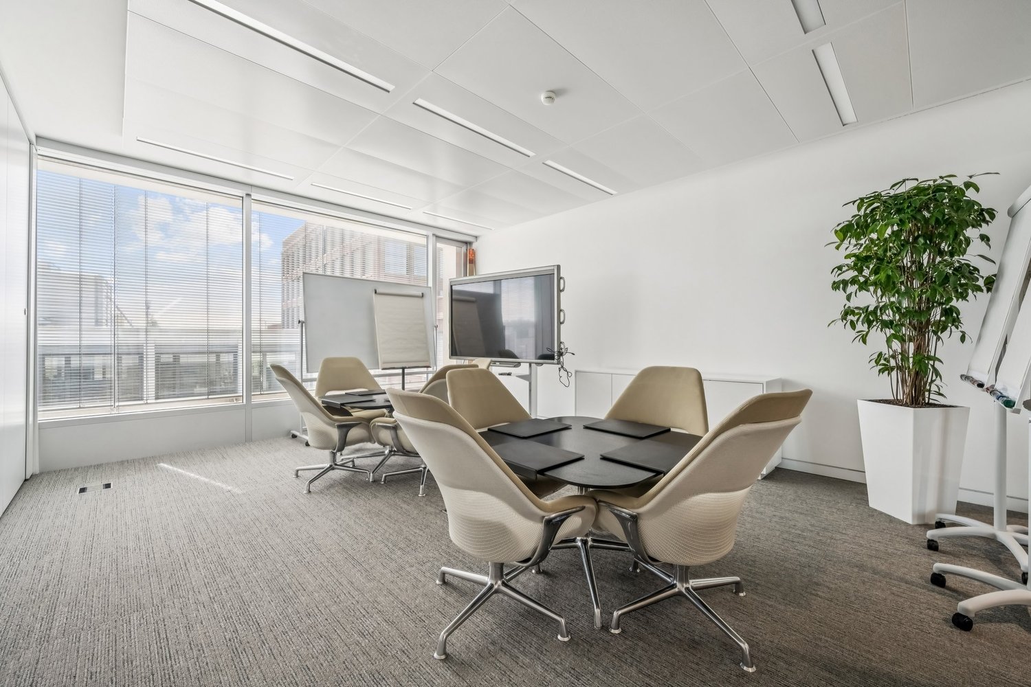 810m² de bureaux