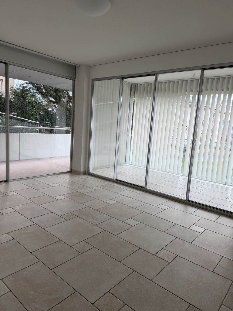 107m² office
