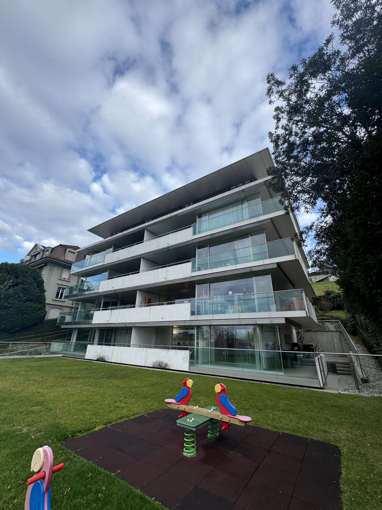 107m² office