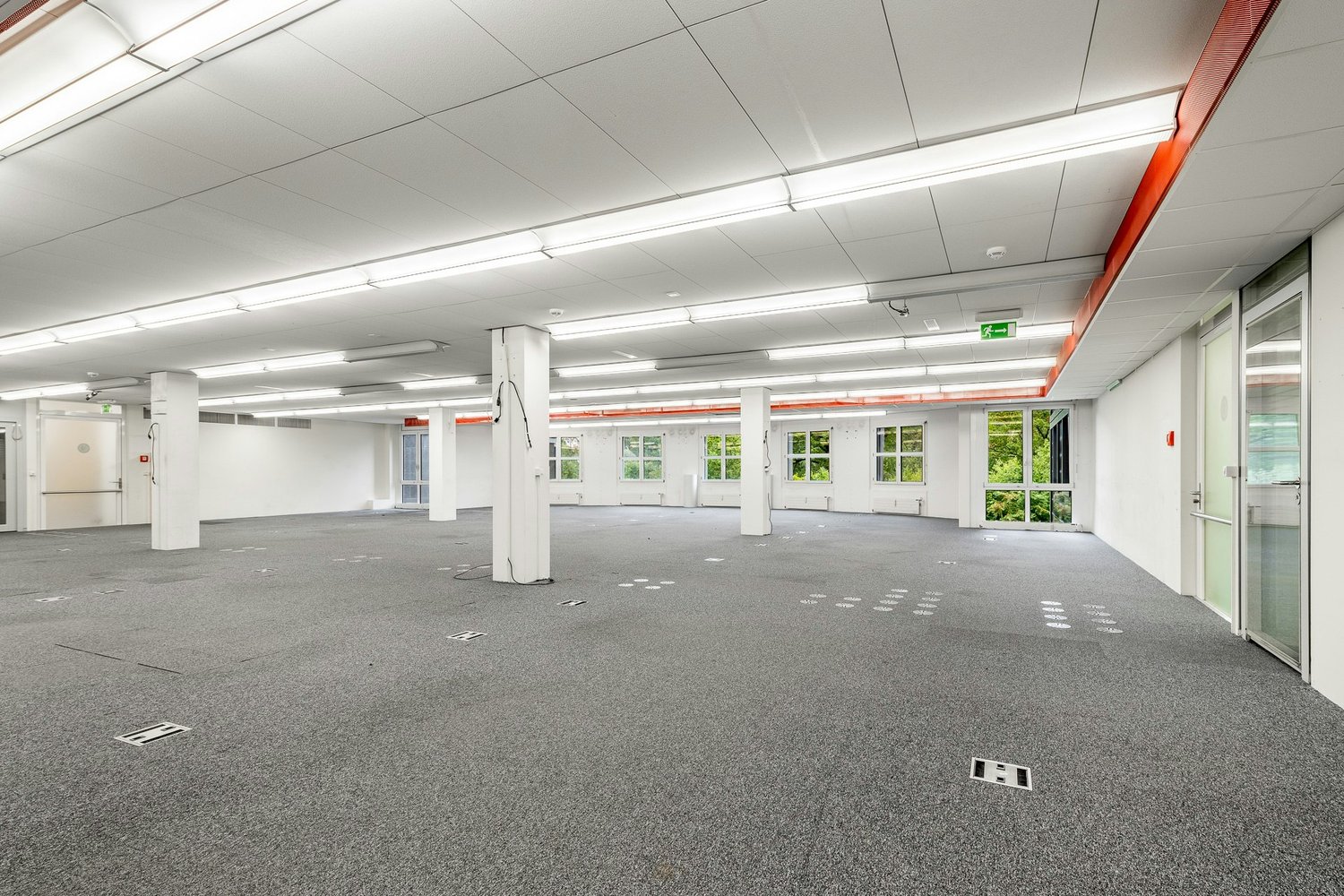 350m² commercial