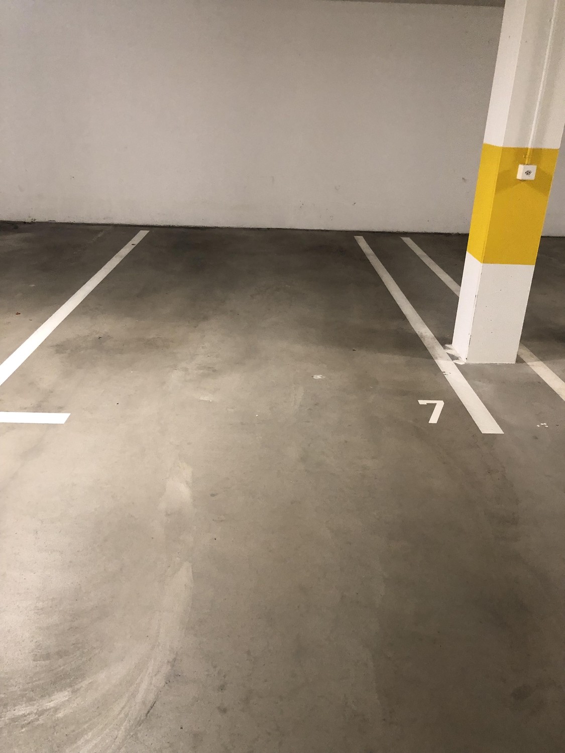 Place de parc souterrain