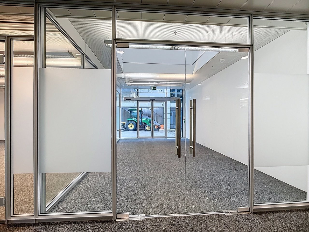 1450m² commercial, photo 6 sur 10