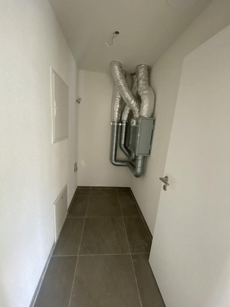 78m² commercial