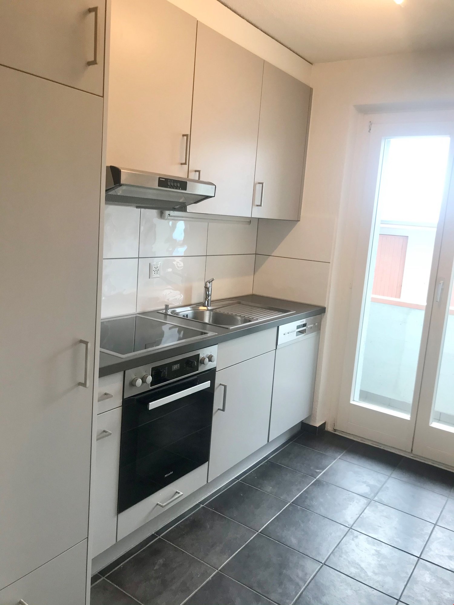 Appartement de 3 ½ pièces, photo 1 sur 9