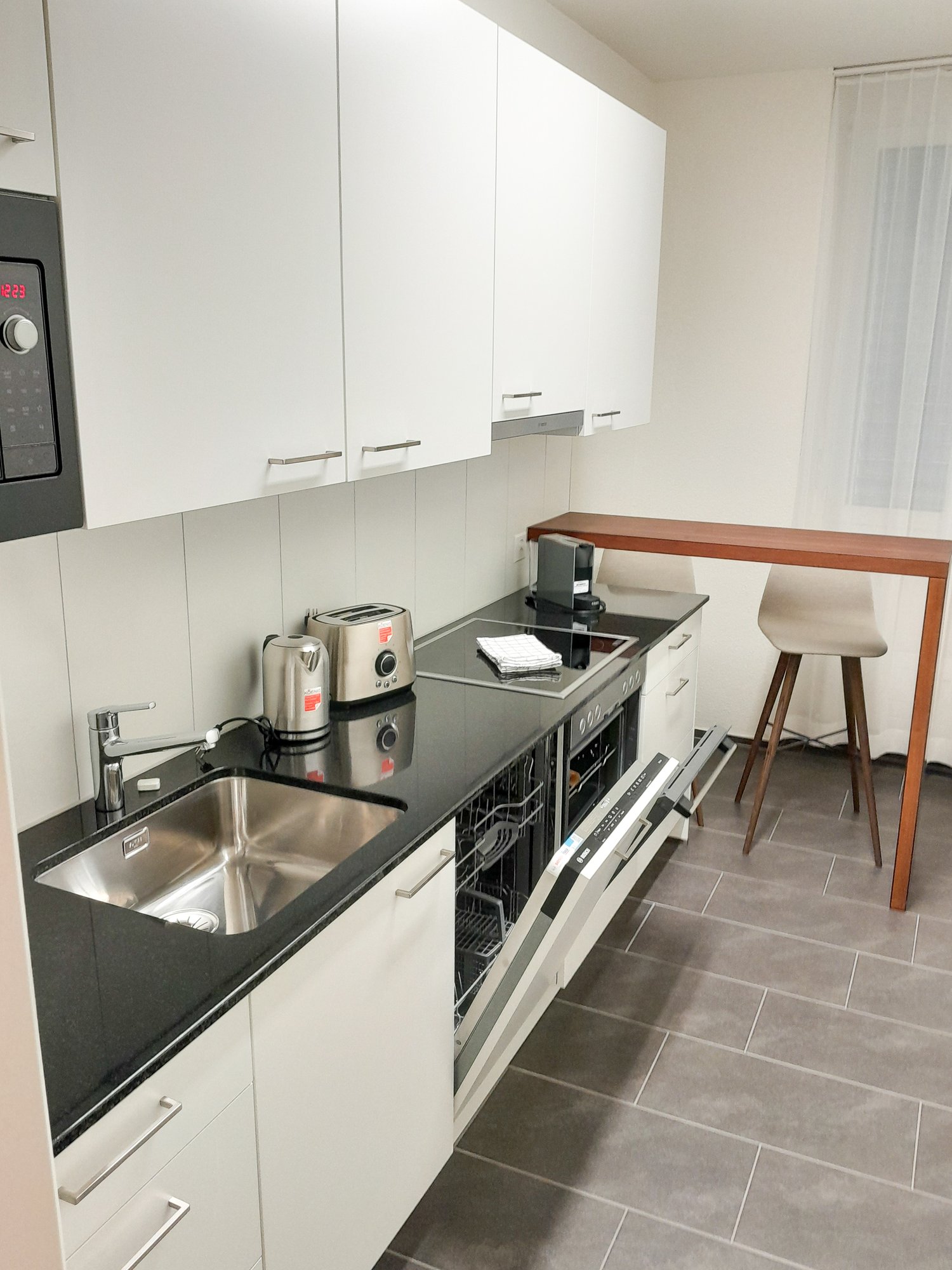 2 ½ pièces appartement meublé, photo 3 sur 10