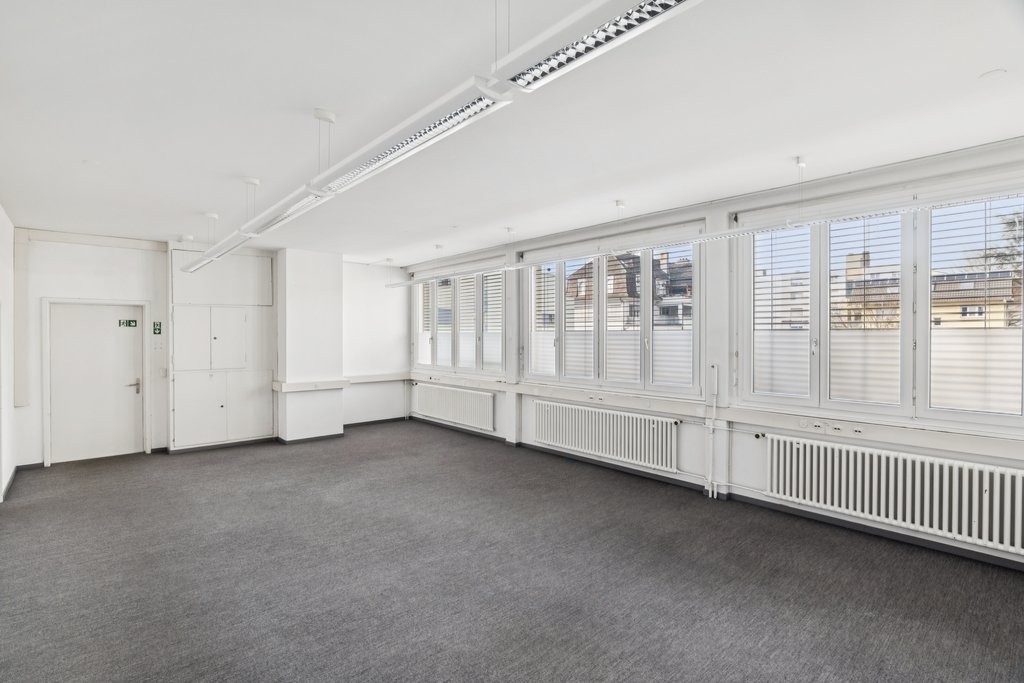 251m² bureau
