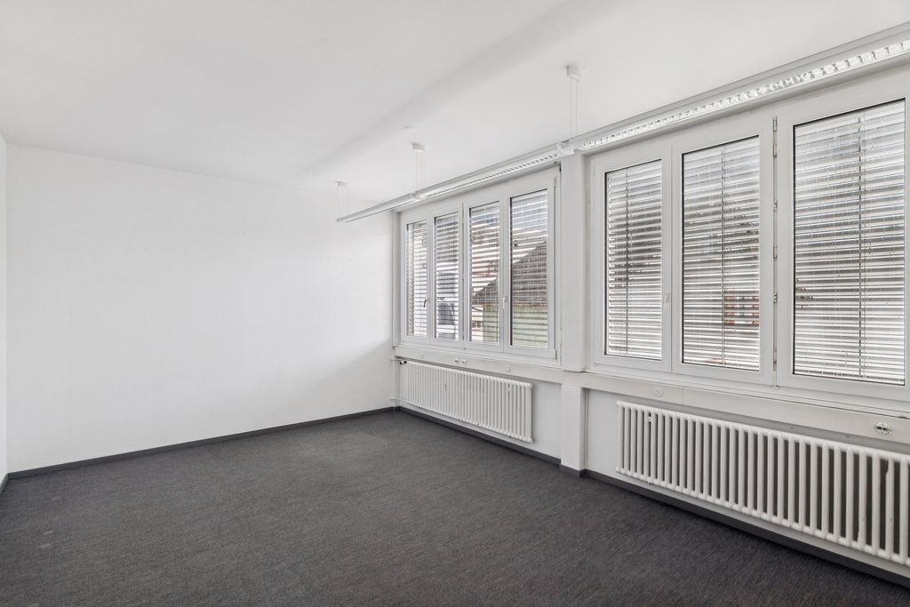 251m² bureau