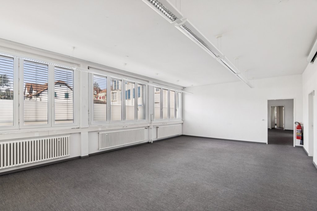251m² bureau