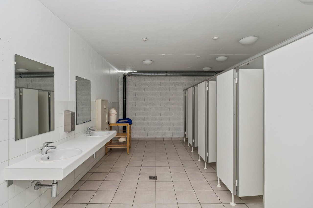 1867m² commercial, photo 10 sur 10