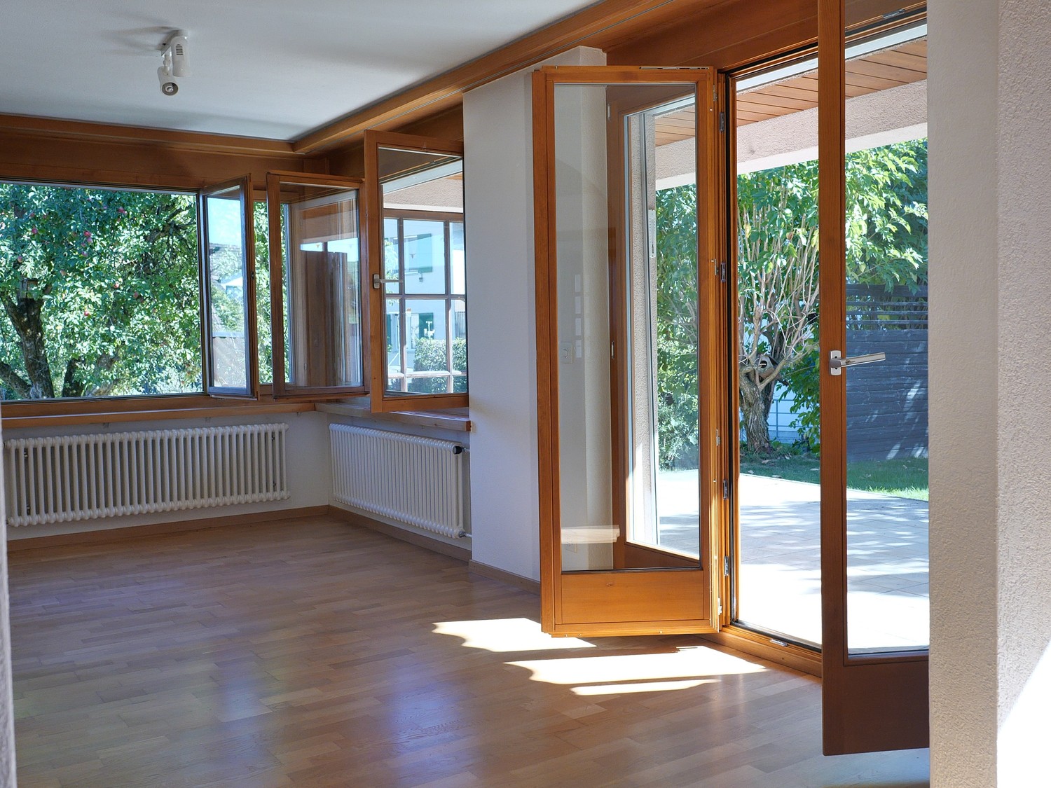 maison individuelle de 5 pièces, photo 1 sur 8