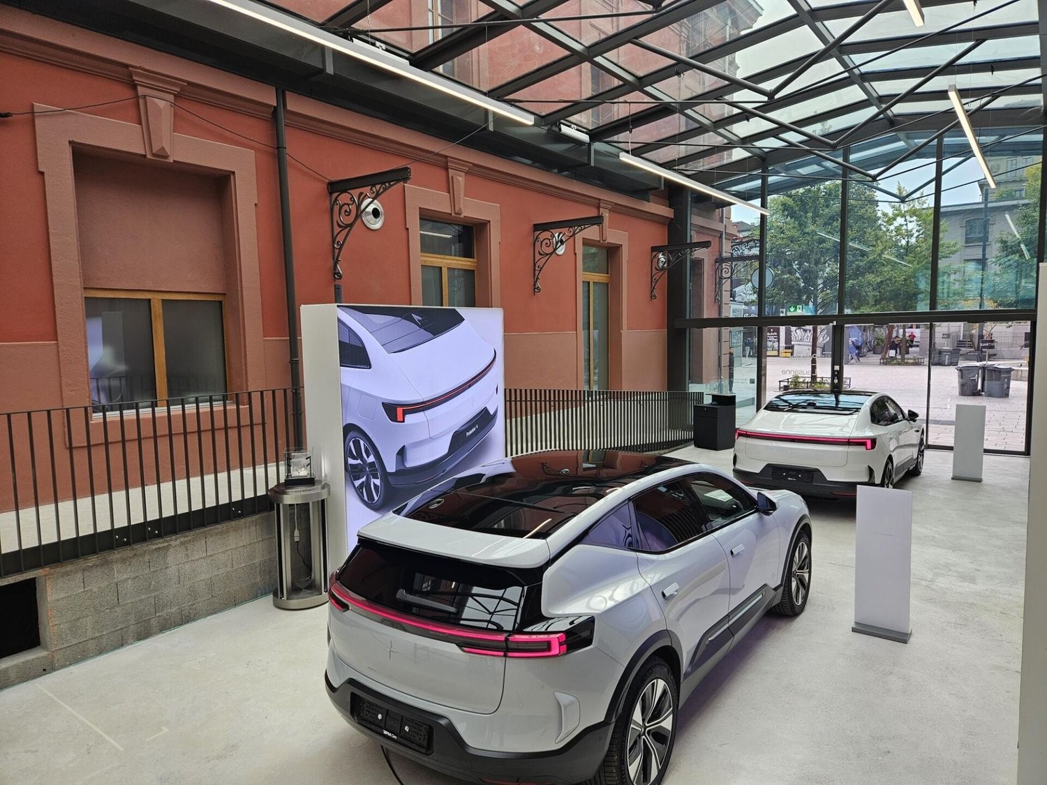 322m² negozio