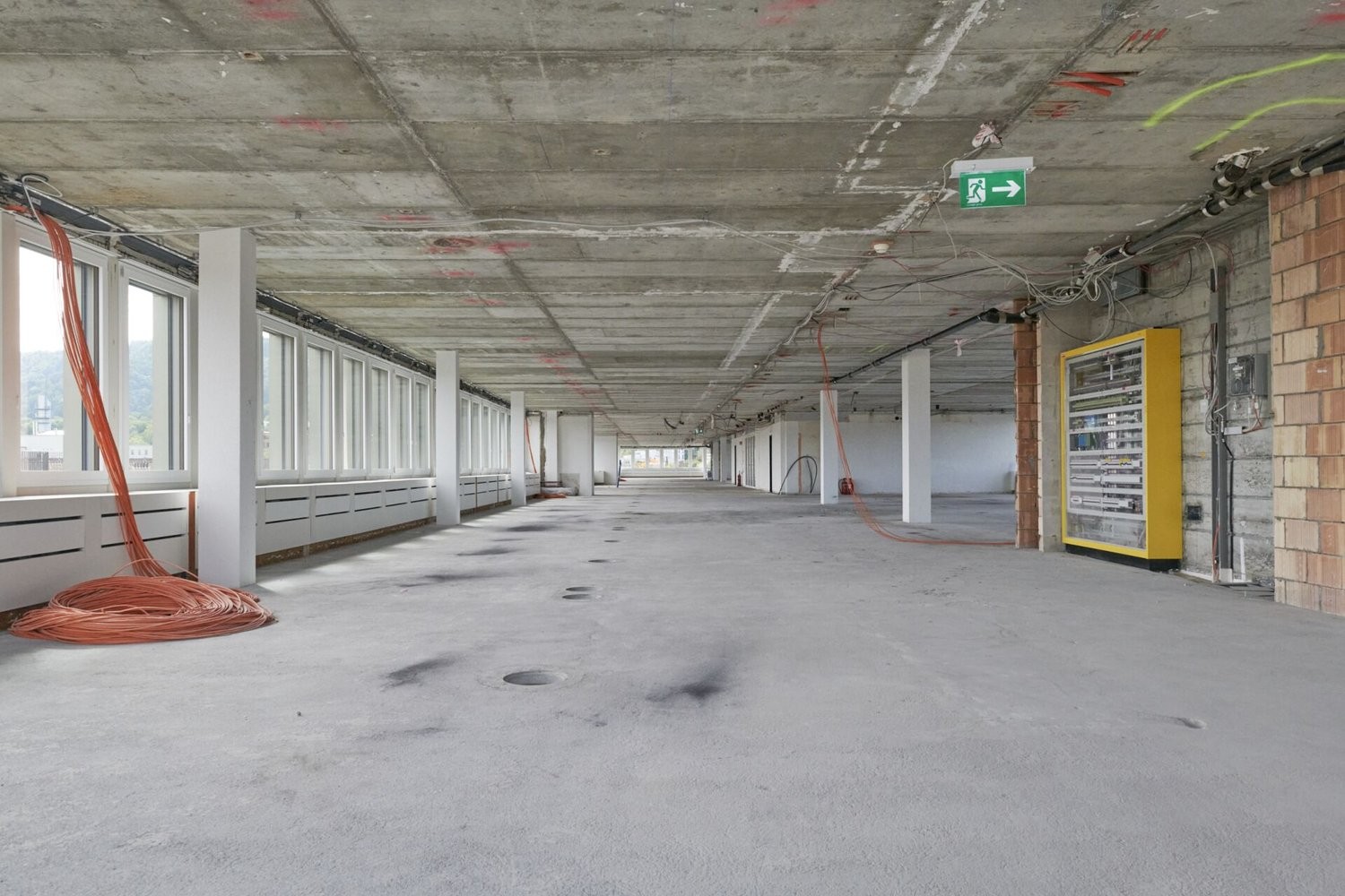 1149m² de bureaux