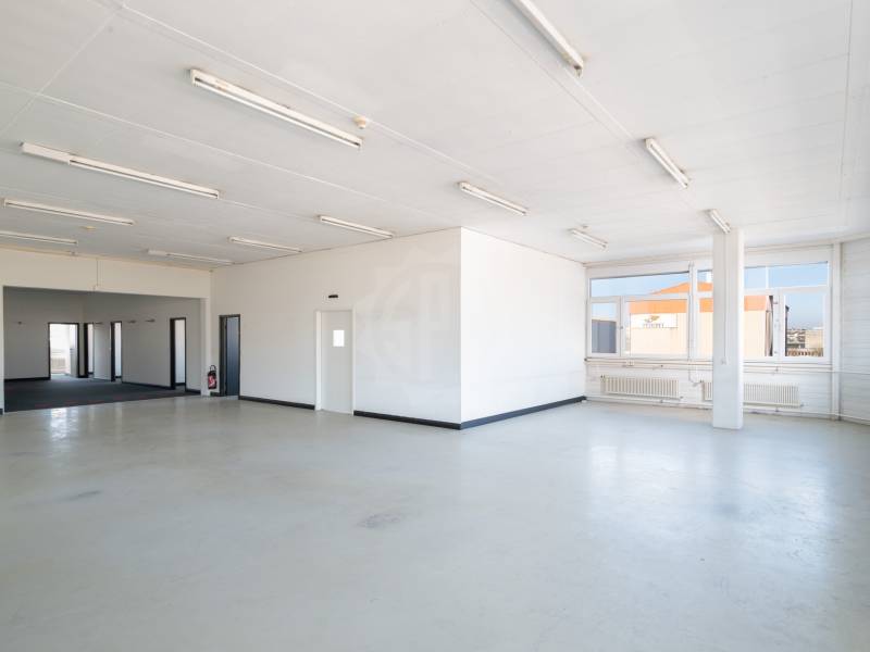 522m² industrial object