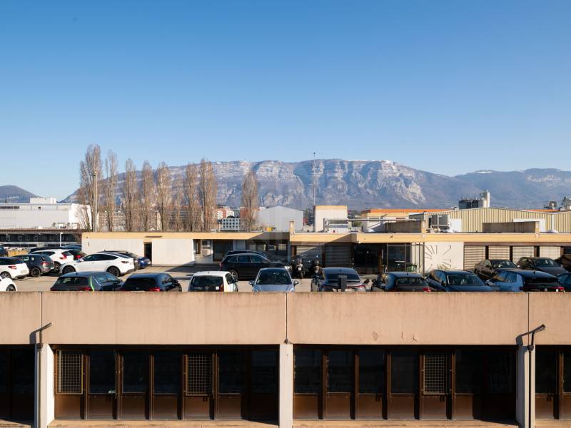 522m² industrial object