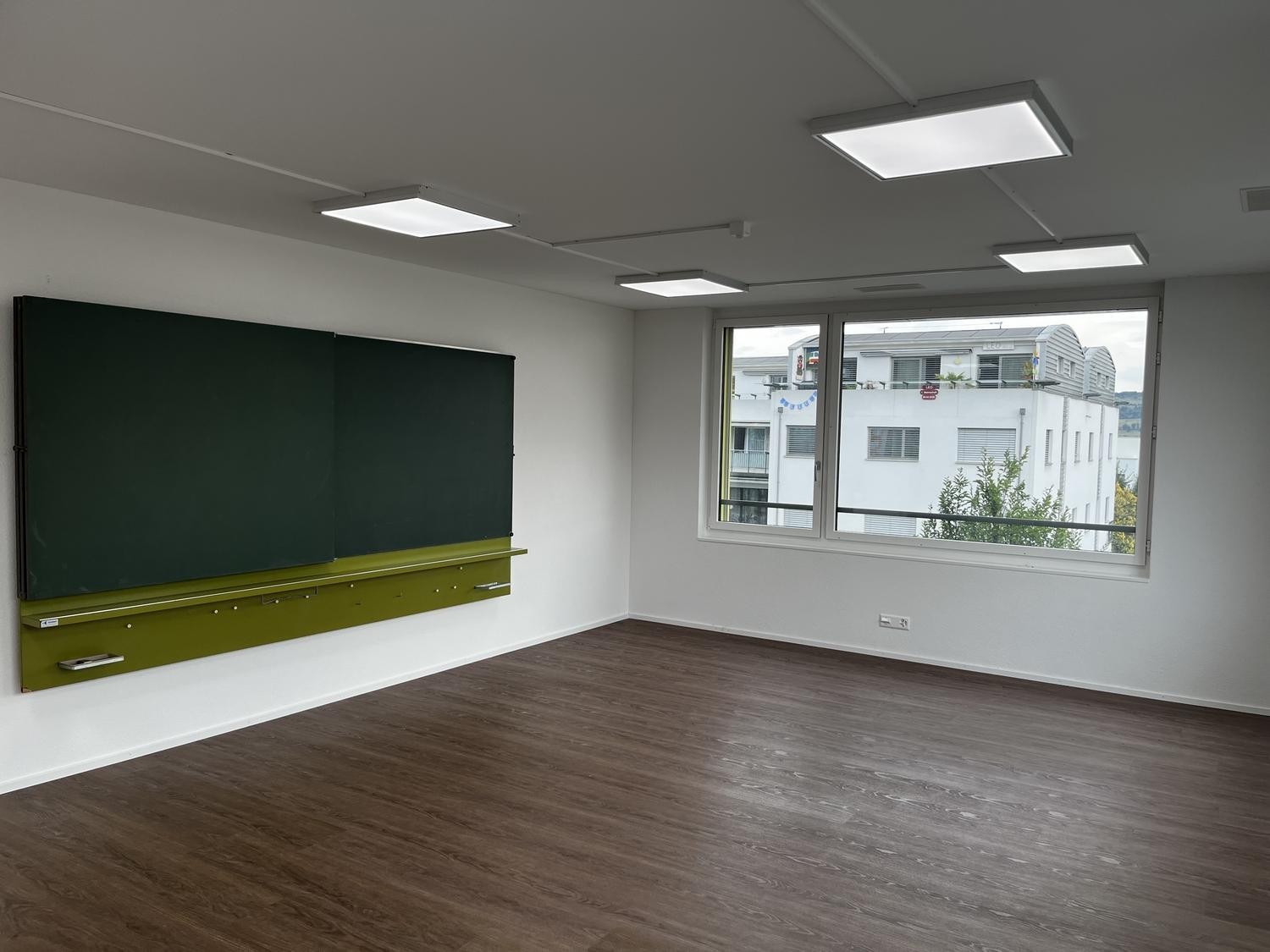 139m² bureau, photo 3 sur 10