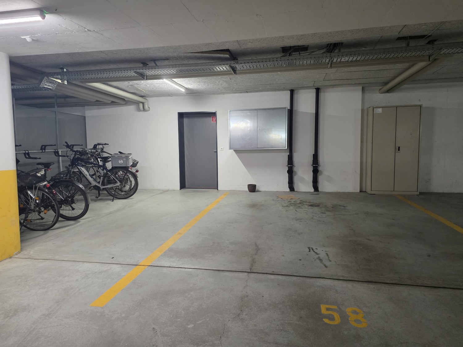 Place de parc souterrain de 20m², photo 1 sur 4