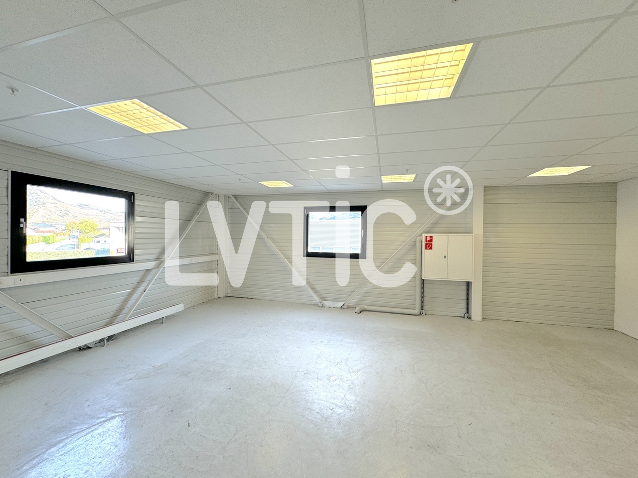 290m² shop, photo 6 sur 9