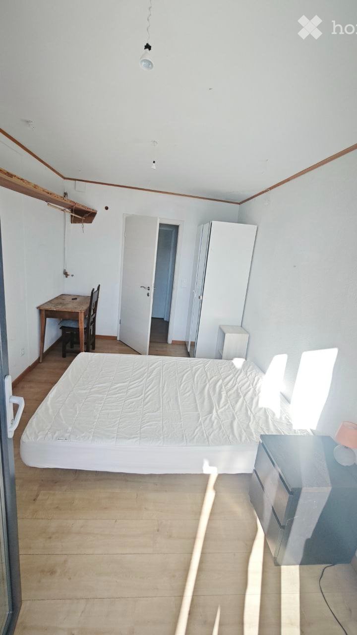 2 room single room, photo 4 sur 5