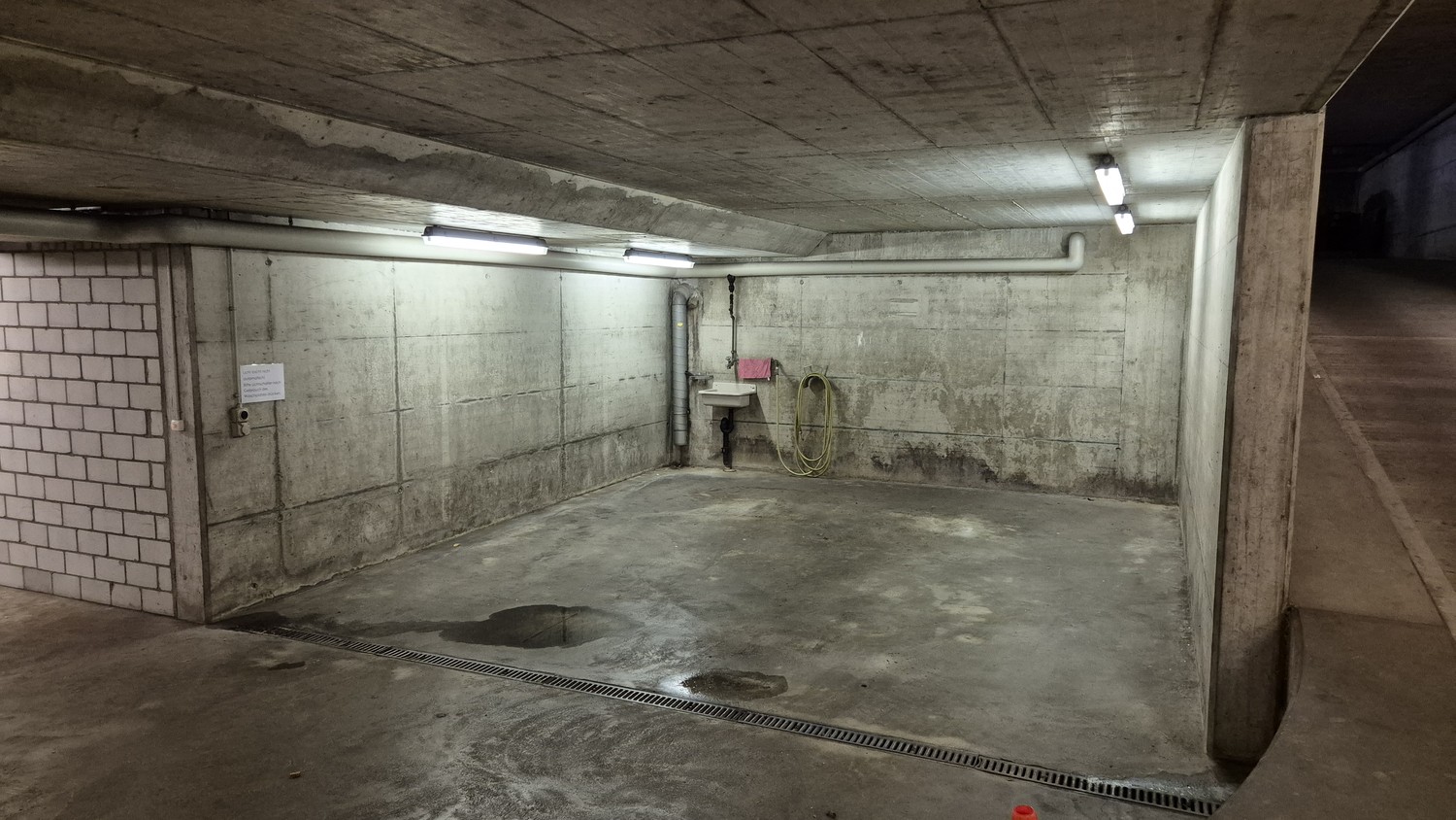 Place de parc souterraine de 16m²