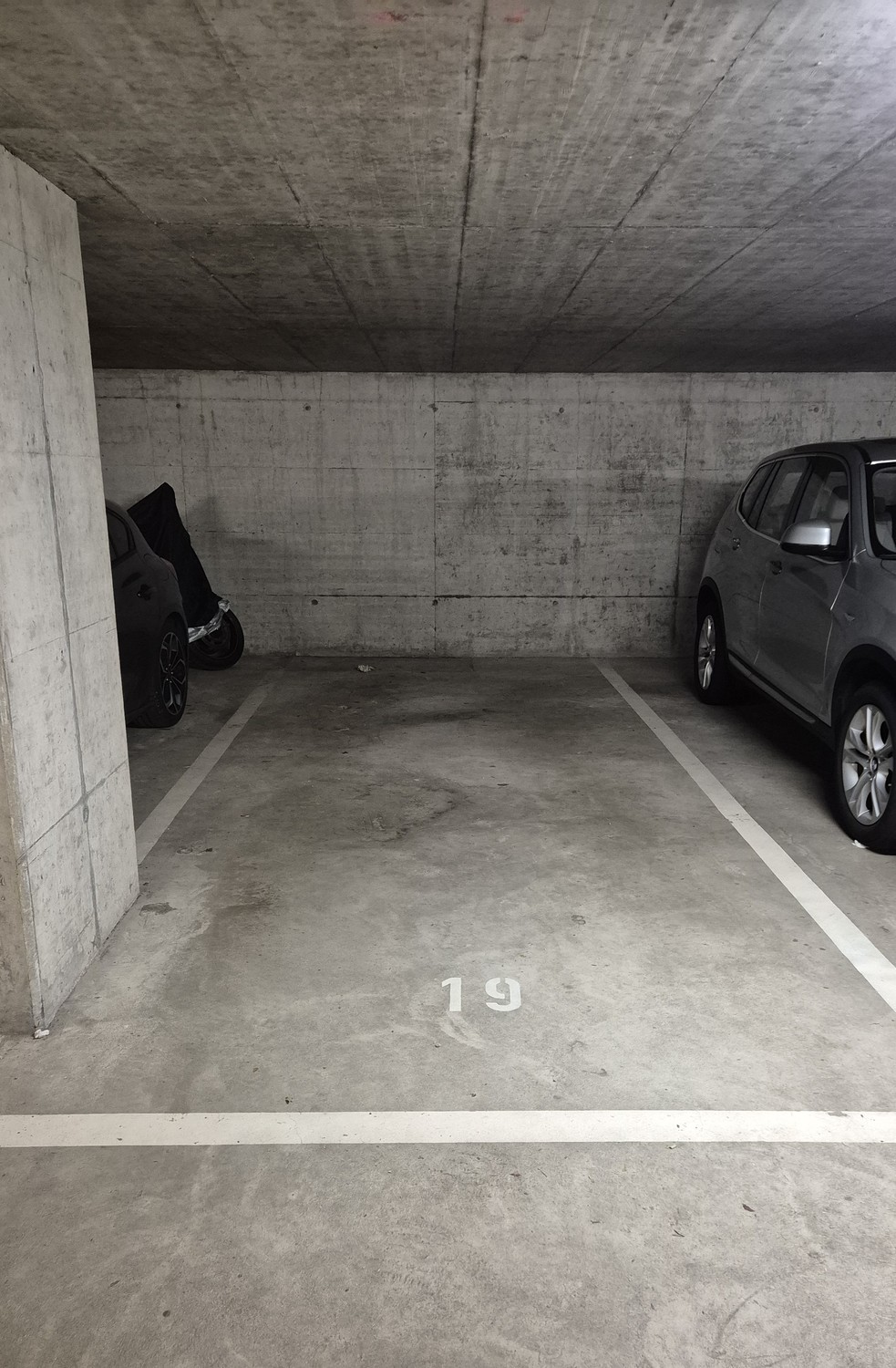 Place de parc souterraine de 16m²