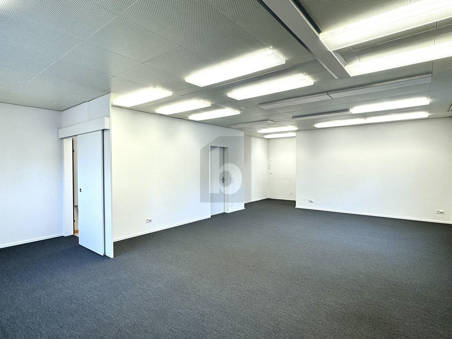 88m² bureau
